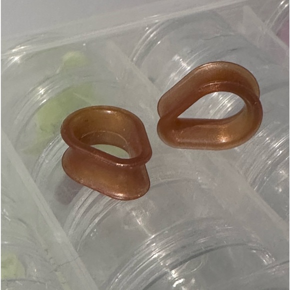 KAOS Softwear Hydra Tear Drop Shaped Silicone Eyelets-EUC!!! Rose Gold 5/8” - Picture 4 of 5